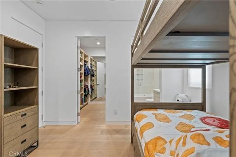 Tiny photo for 15241 Greenleaf, Sherman Oaks, CA 91403 (MLS # SR26009669)