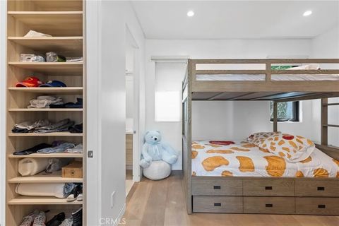 Tiny photo for 15241 Greenleaf, Sherman Oaks, CA 91403 (MLS # SR26009669)