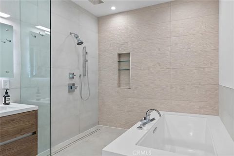 Tiny photo for 15241 Greenleaf, Sherman Oaks, CA 91403 (MLS # SR26009669)