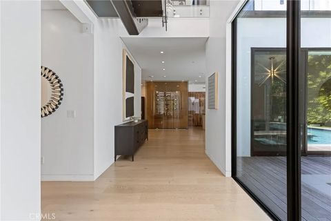 Tiny photo for 15241 Greenleaf, Sherman Oaks, CA 91403 (MLS # SR26009669)