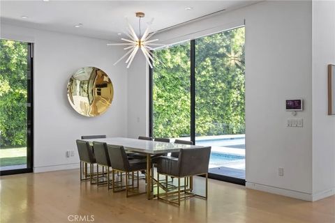 Tiny photo for 15241 Greenleaf, Sherman Oaks, CA 91403 (MLS # SR26009669)