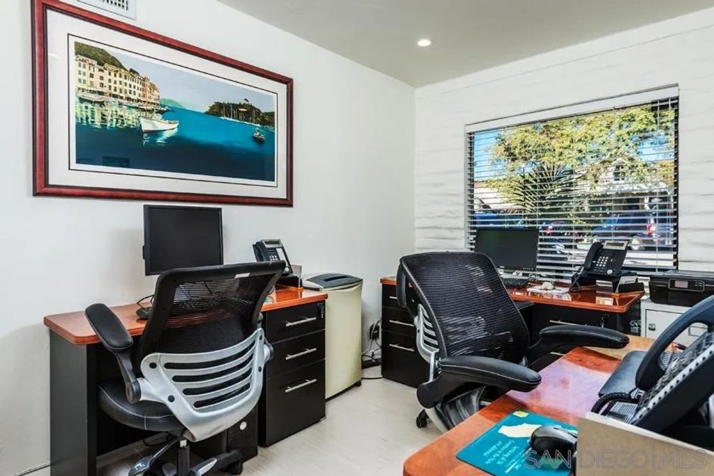 Photo of 4526-38 Cass Street, San Diego, CA 92109 (MLS # 260002517)