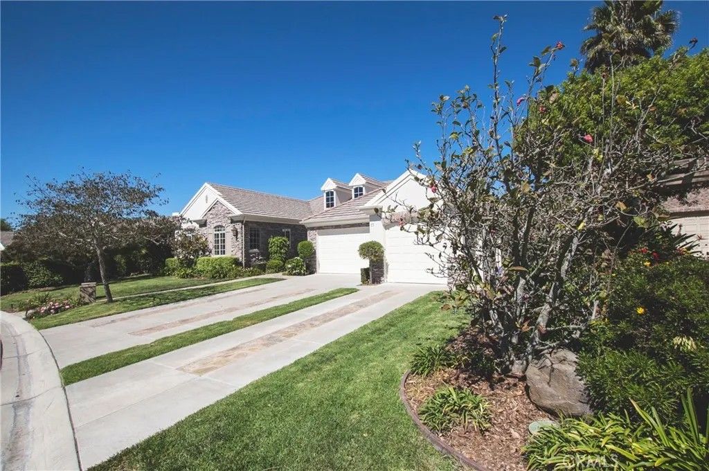 Photo of 15 Anacapa, Rolling Hills Estates, CA 90274 (MLS # PV26064500)