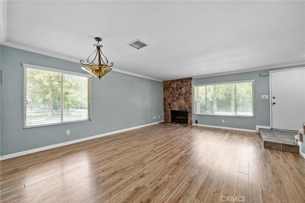 923 W State