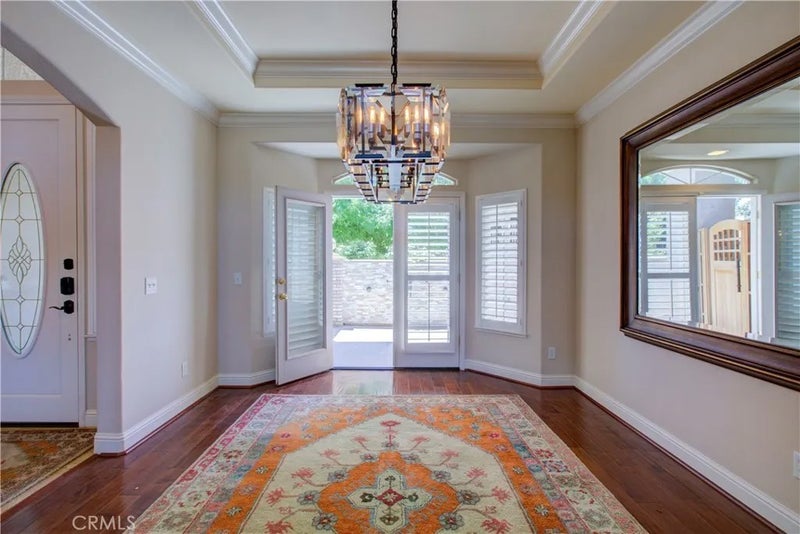 591 Bobolink Court