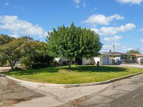 Tiny photo for 15102 Las Piedras Drive, Victorville, CA 92395 (MLS # HD25243986)