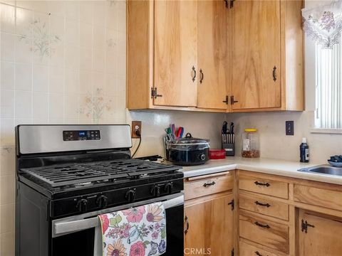 Tiny photo for 15102 Las Piedras Drive, Victorville, CA 92395 (MLS # HD25243986)