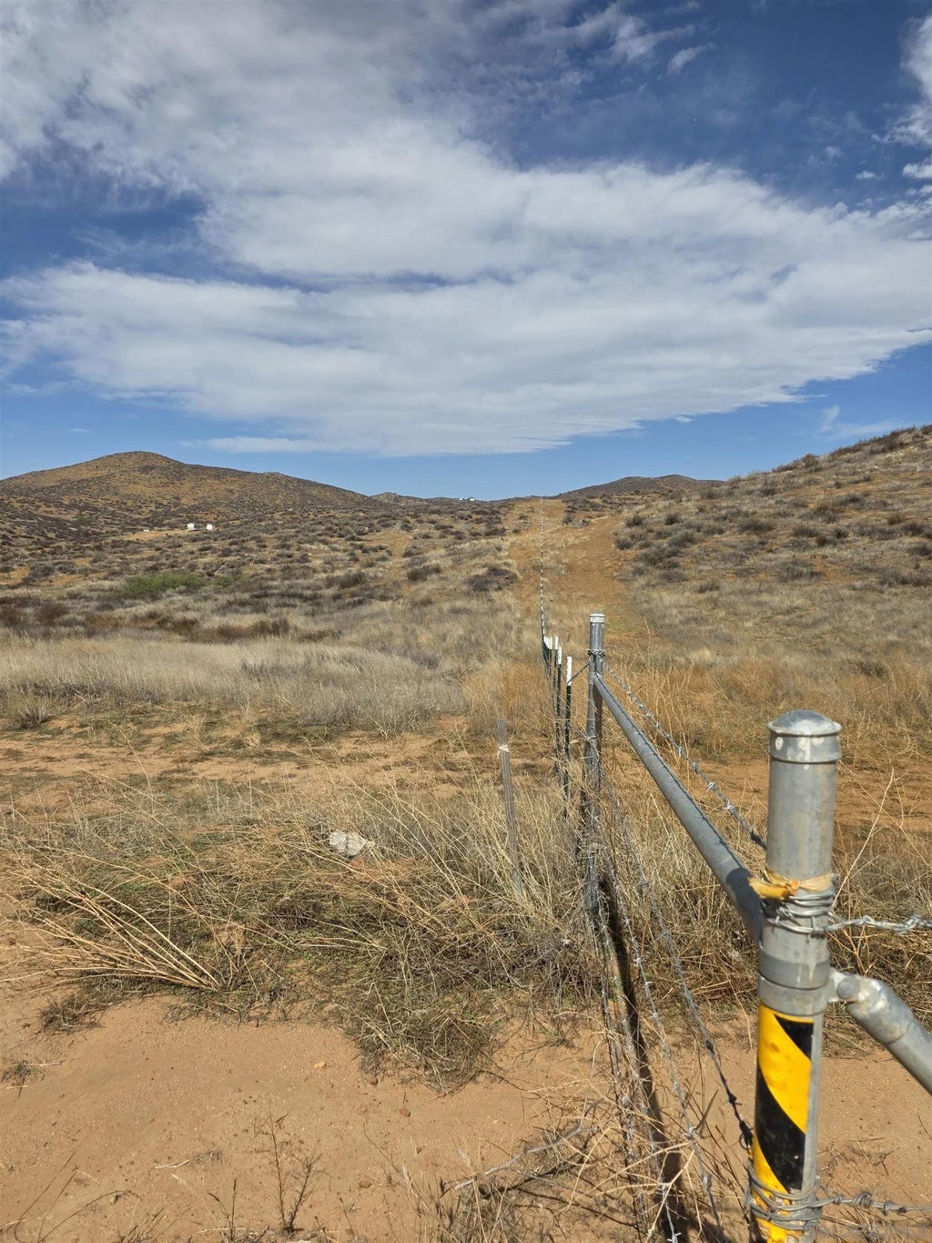Photo of 0 Summers Road, Hemet, CA 92544 (MLS # 260025199)