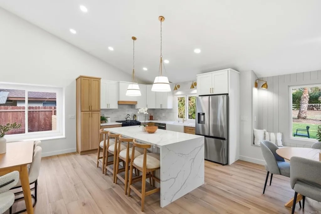 1203 Branding Iron Circle