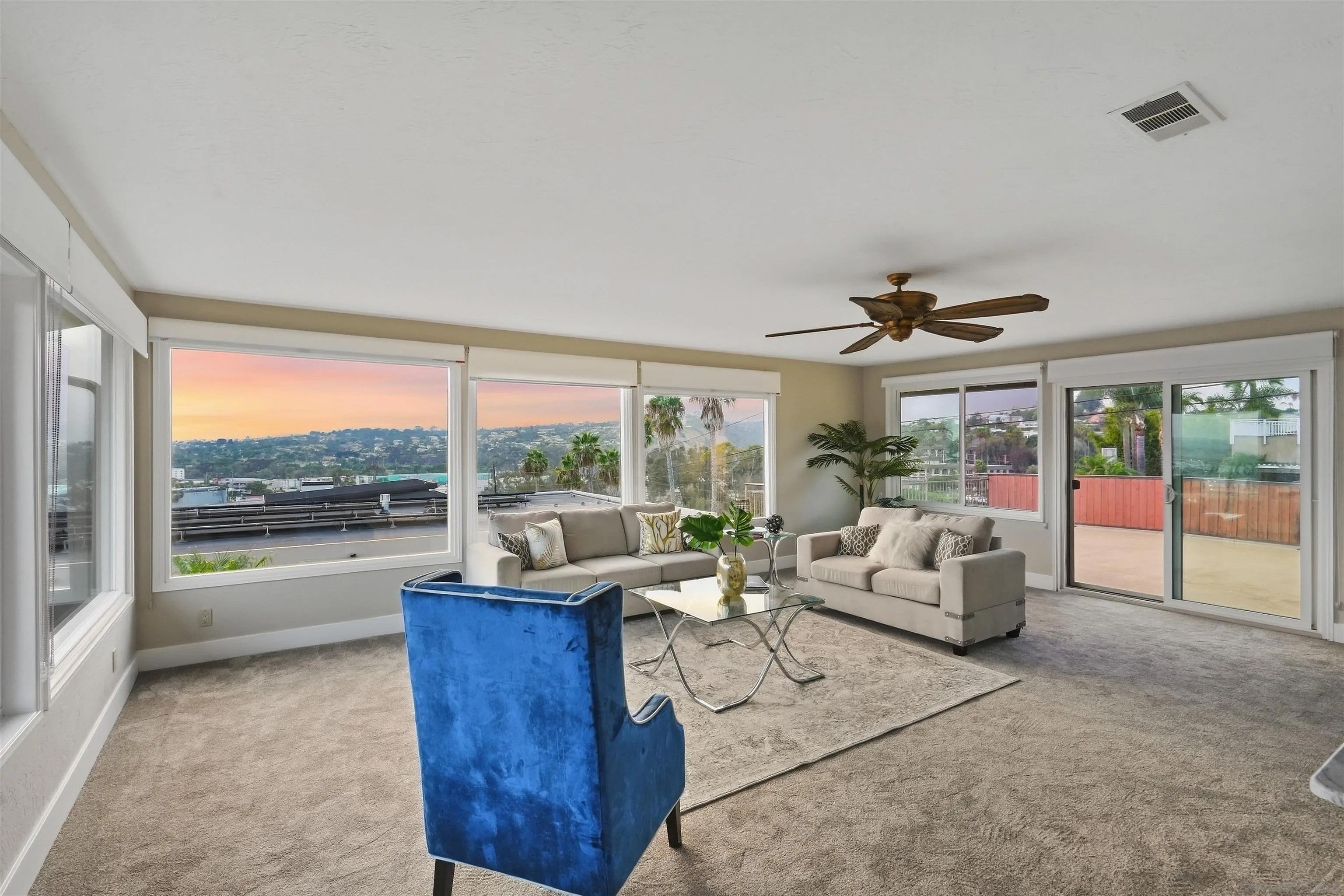 3341 Mount Laurence Dr