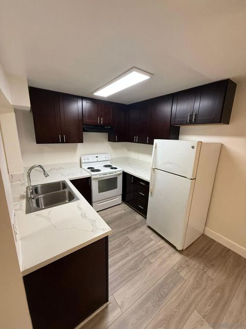 4310 54Th St 105 San Diego CA 92115