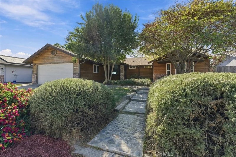 2149 W Della