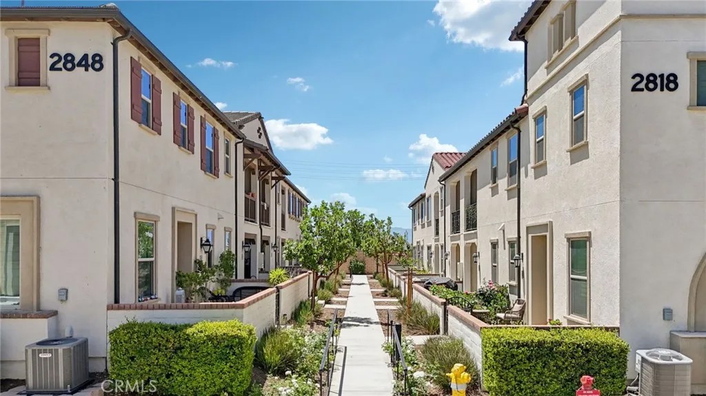 2818 E Berry Loop Privado 66