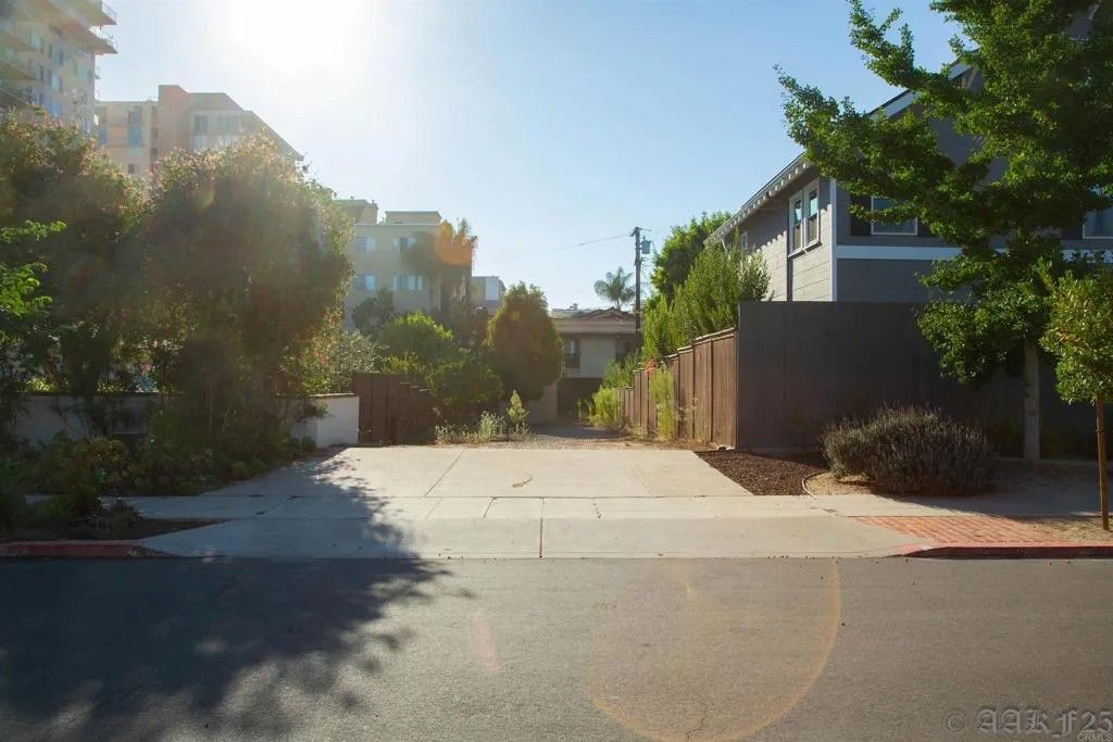 Photo of 3660 8th, San Diego, CA 92103 (MLS # PTP2600655)