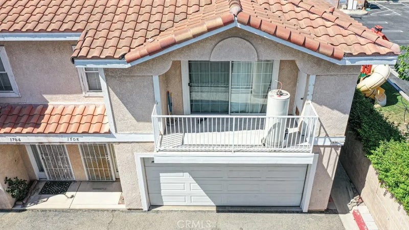 1708 S Angel Court