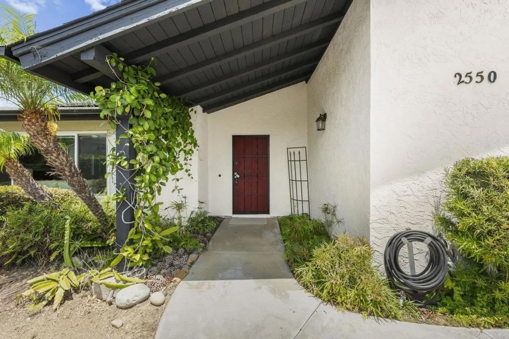 Photo of 2550 Unicornio Street, Carlsbad, CA 92009 (MLS # NDP2605754)