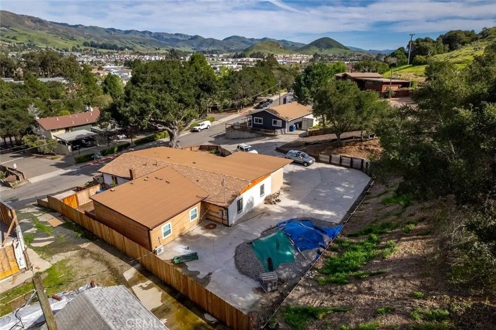 Photo of 3281 Rockview Place, San Luis Obispo, CA 93401 (MLS # SC26049294)