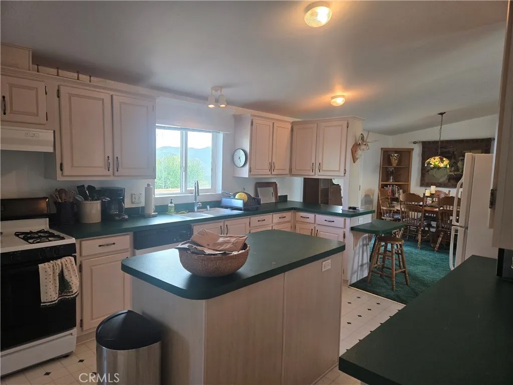 9308 Chimney Rock Road