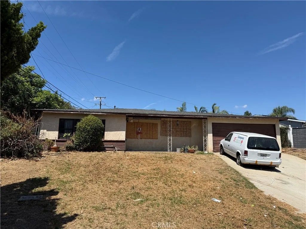 Photo of 14427 Tedford Dr, Whittier, CA 90604 (MLS # DW26086080)