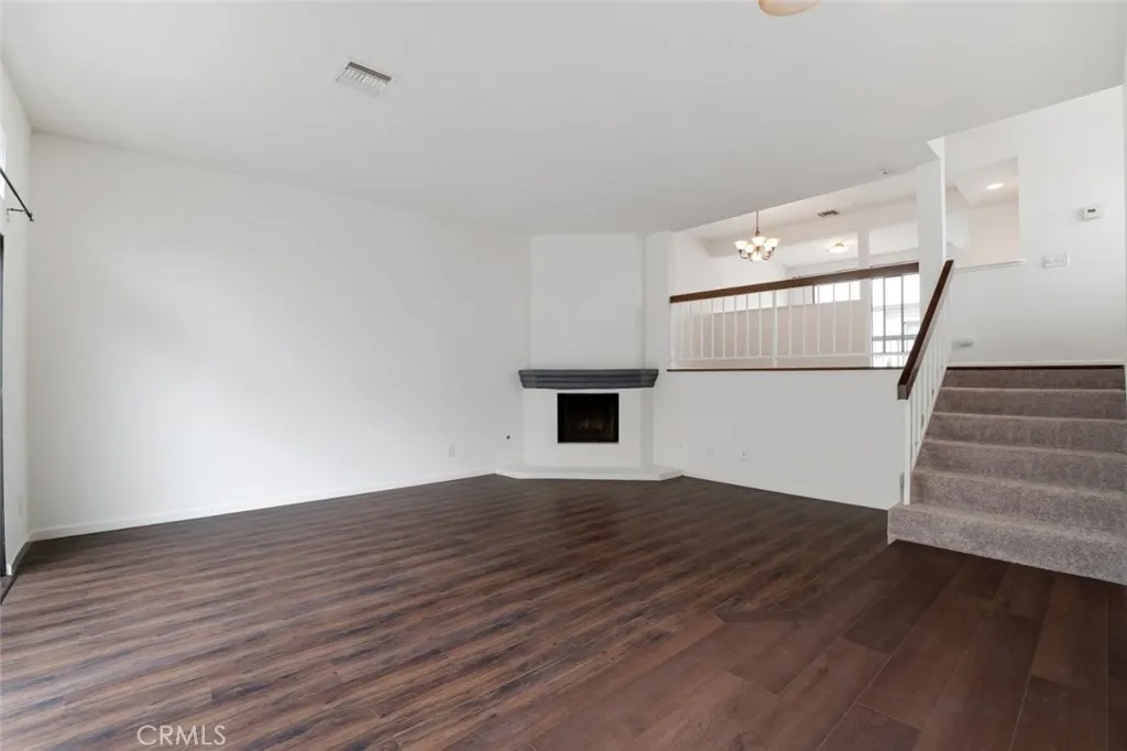 20737 Roscoe Boulevard 701