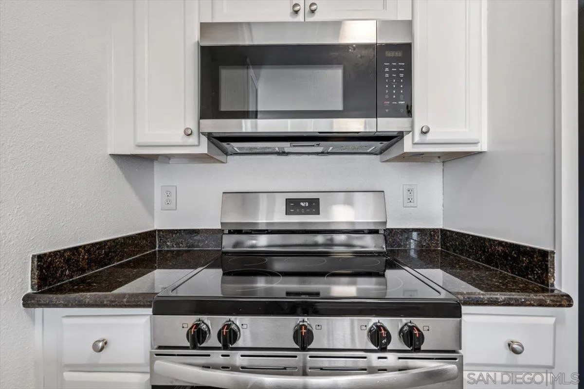 4860 Rolando Ct 29
