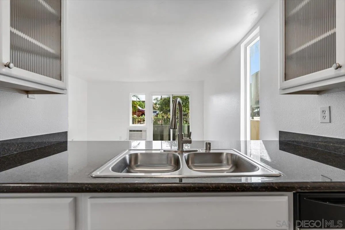 4860 Rolando Ct 29