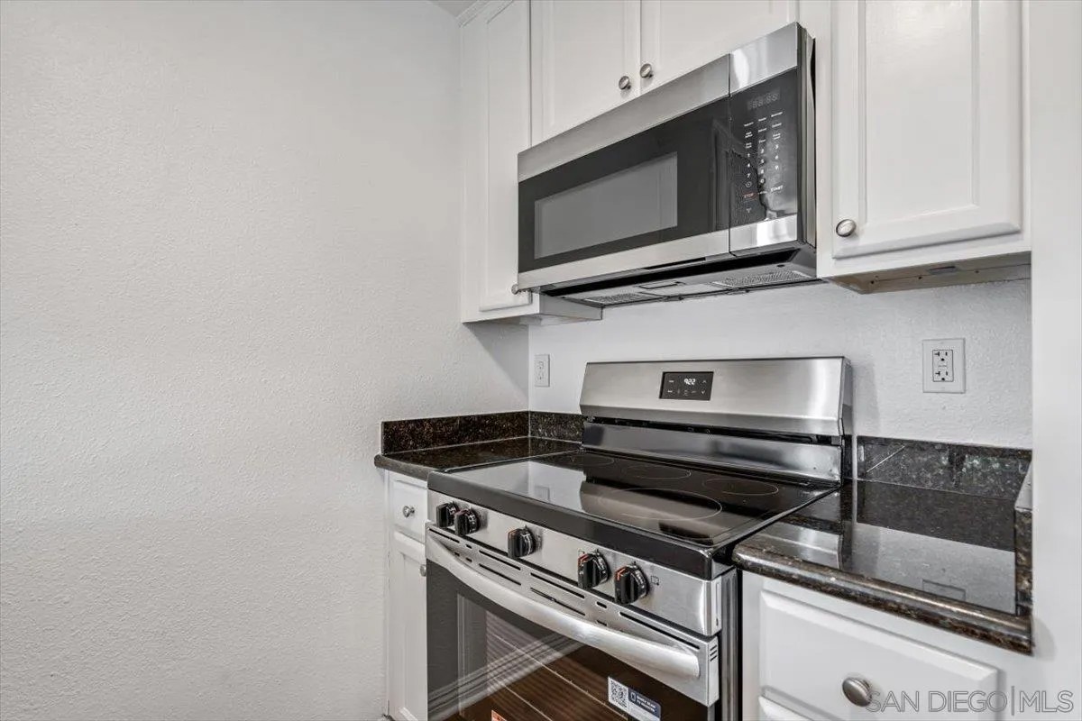 4860 Rolando Ct 29
