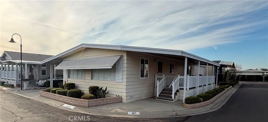 Photo of 14851 Jeffrey RD #117, Irvine, CA 92618 (MLS # OC26134752)