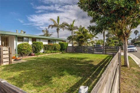 Photo of 664 Ross Street, Costa Mesa, CA 92627 (MLS # NP25251883)