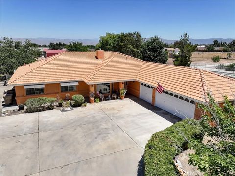 Photo of 8585 Hickory AVE, Hesperia, CA 92345 (MLS # CV26086661)