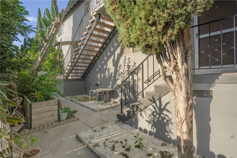 5620 Stratford
