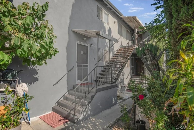 5620 Stratford