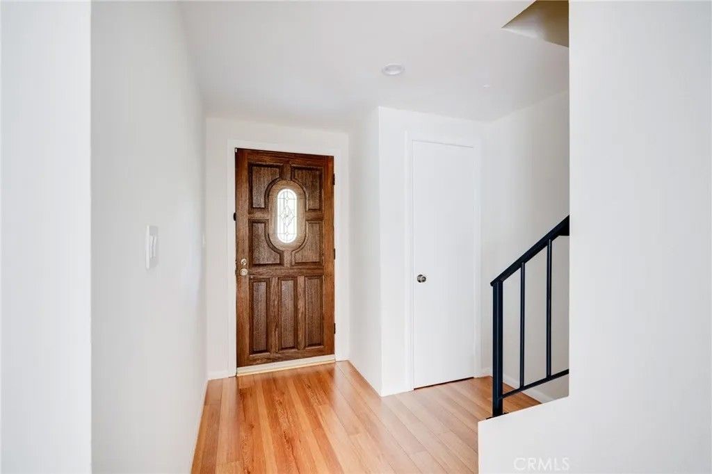 Photo of 7727 Via Napoli #75, Burbank, CA 91504 (MLS # GD25247848)