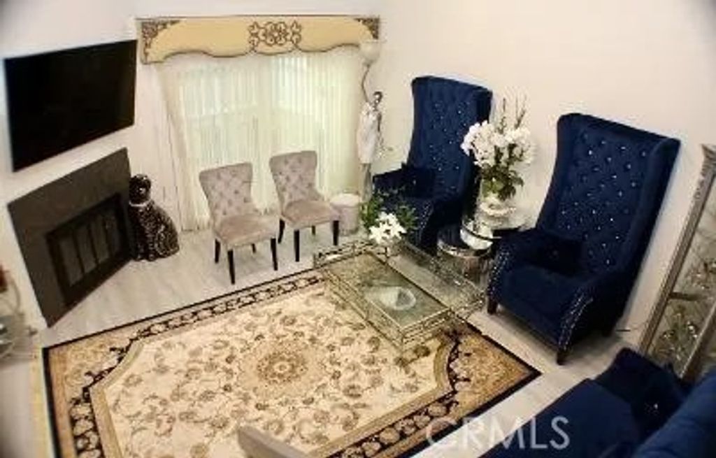 Photo of 21015 Gresham, Canoga Park, CA 91304 (MLS # SR25273776)