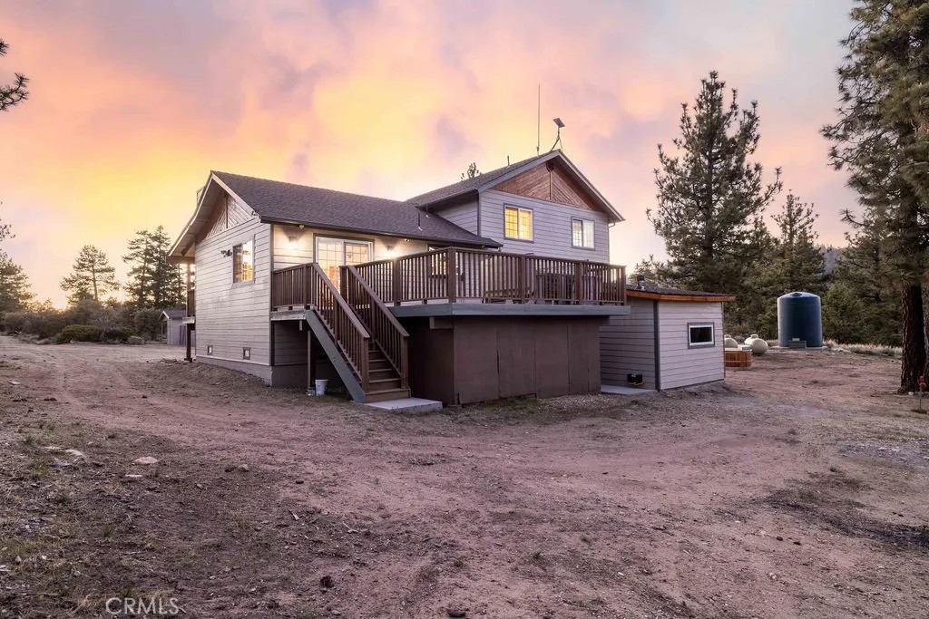 43942 Rainbow Lane