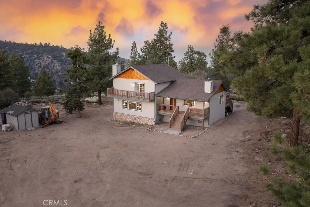 43942 Rainbow Lane