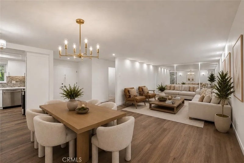 2354 Via Mariposa West 1E