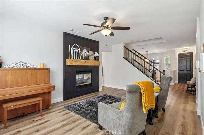 1806 Riverstone