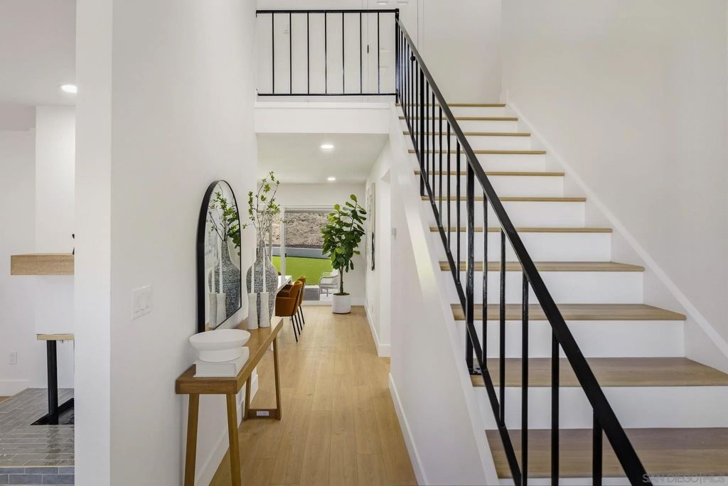 Photo of 1198 Benjamin Pl, El Cajon, CA 92020 (MLS # 260008385)