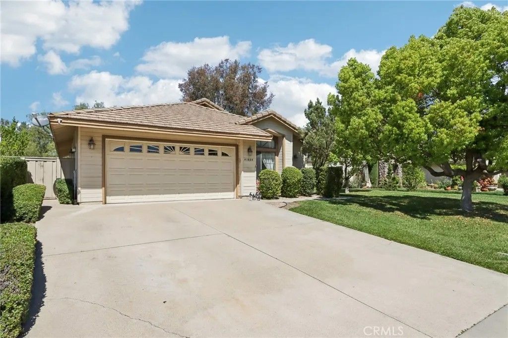 Photo of 41804 Humber Drive, Temecula, CA 92591 (MLS # SW26066123)