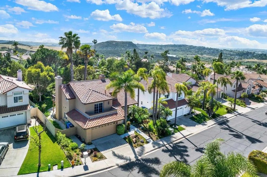 Photo of 3761 Hillview Way, Oceanside, CA 92056 (MLS # NDP2603371)