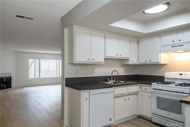 433 N Louise