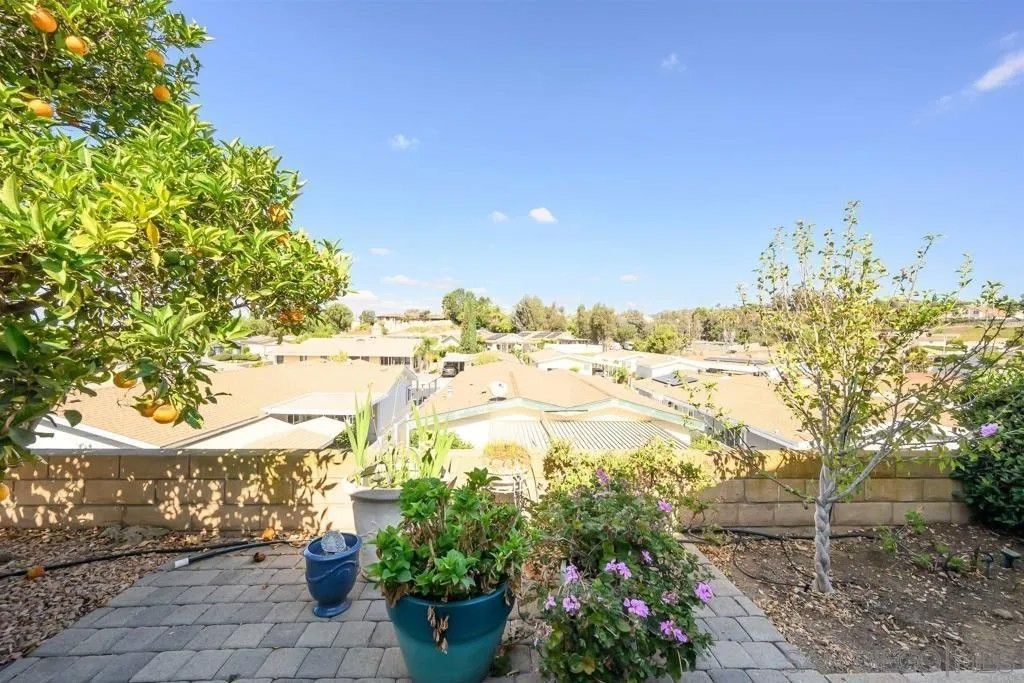 Photo of 1811 Lynx Glen, Escondido, CA 92026 (MLS # 250046184)