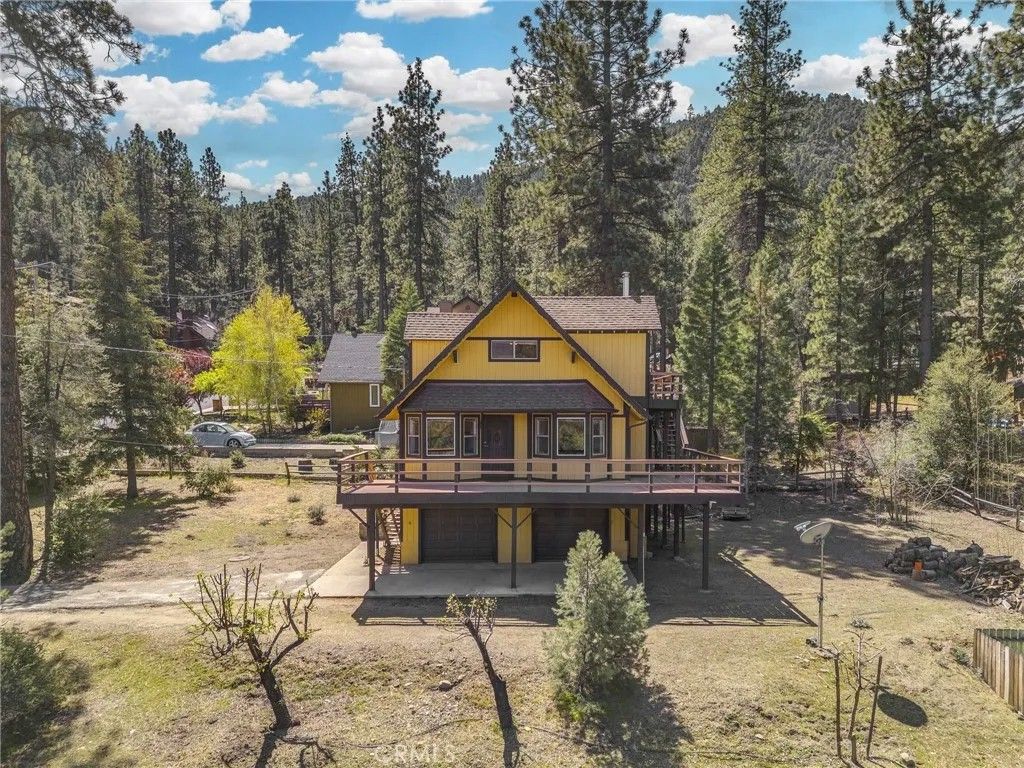 Photo of 2205 Cypress Way, Pine Mountain Club, CA 93222 (MLS # SR26070024)
