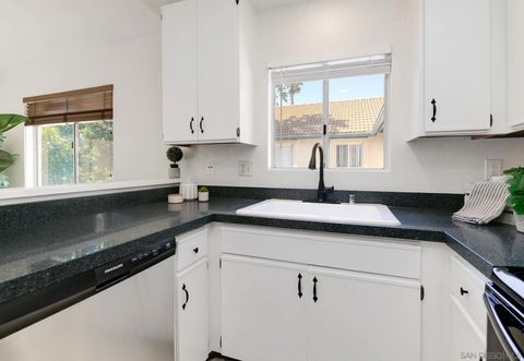 Tiny photo for 11263 Avenida De Los Lobos #D, San Diego, CA 92127 (MLS # 250042677)