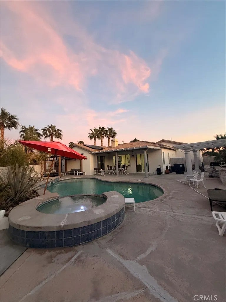 68792 Ridge Crest