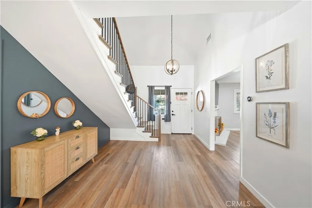 1523 Latchford