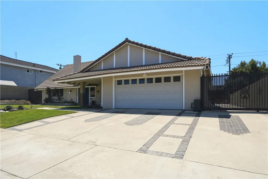 1523 Latchford