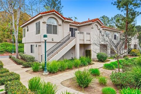 Photo of 101 Whippoorwill Ln, Aliso Viejo, CA 92656 (MLS # OC26024186)