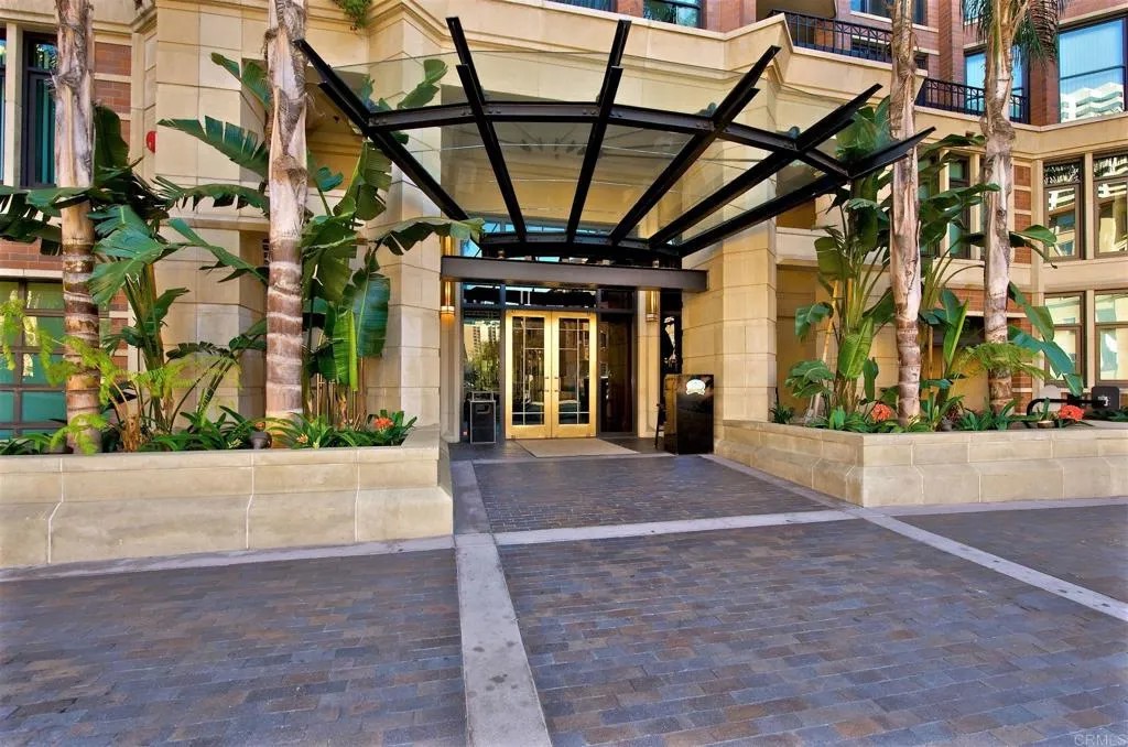 500 W Harbor Drive 1108